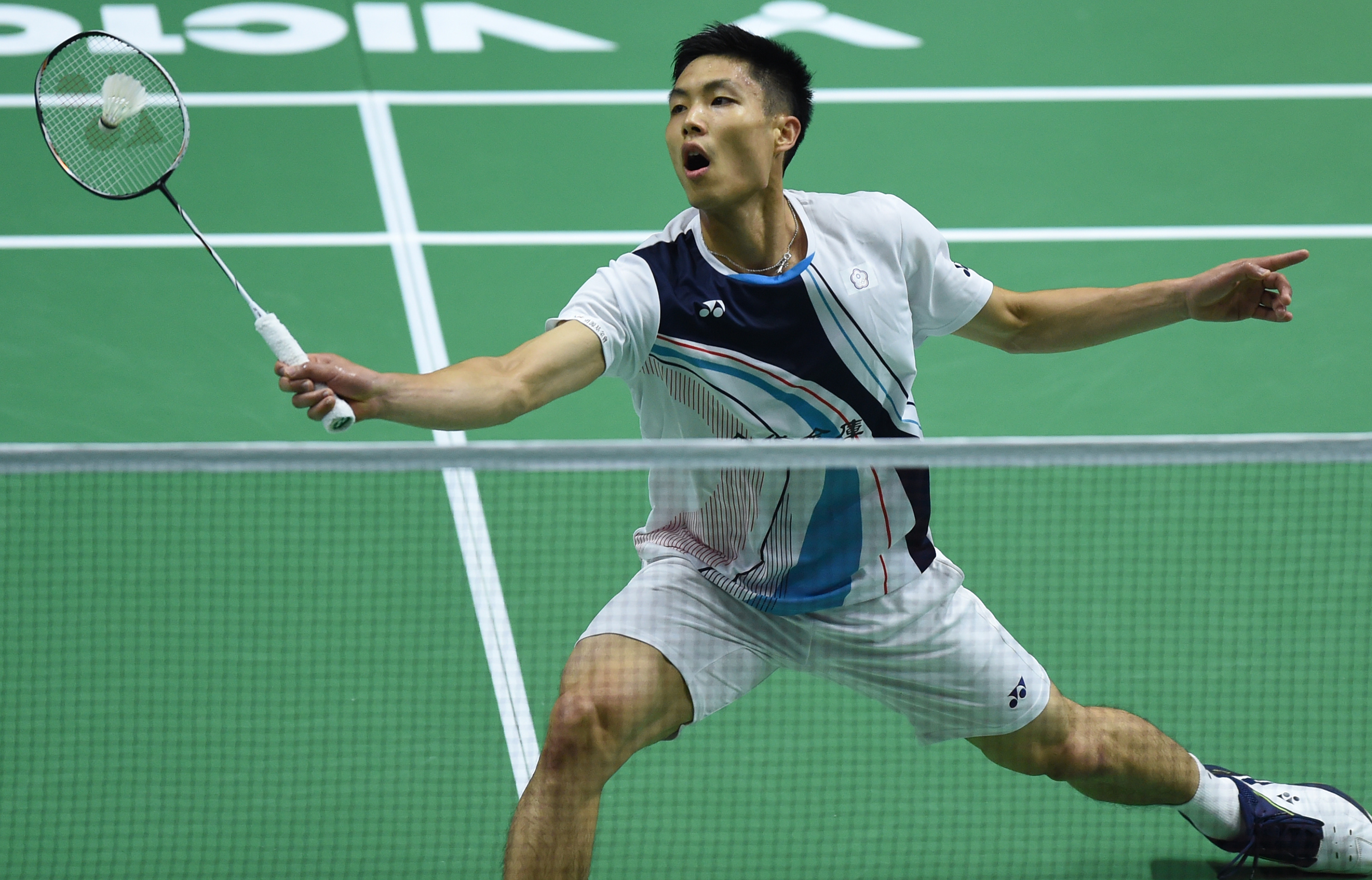 扮演着举足 扮演着举足