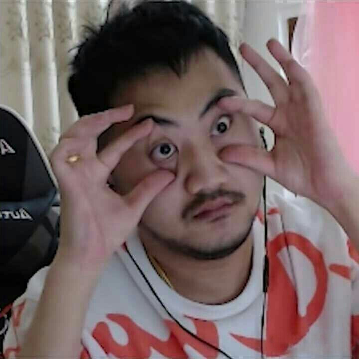 的激烈竞争 的激烈竞争