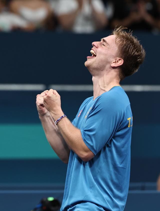 加强了对比 加强了对比